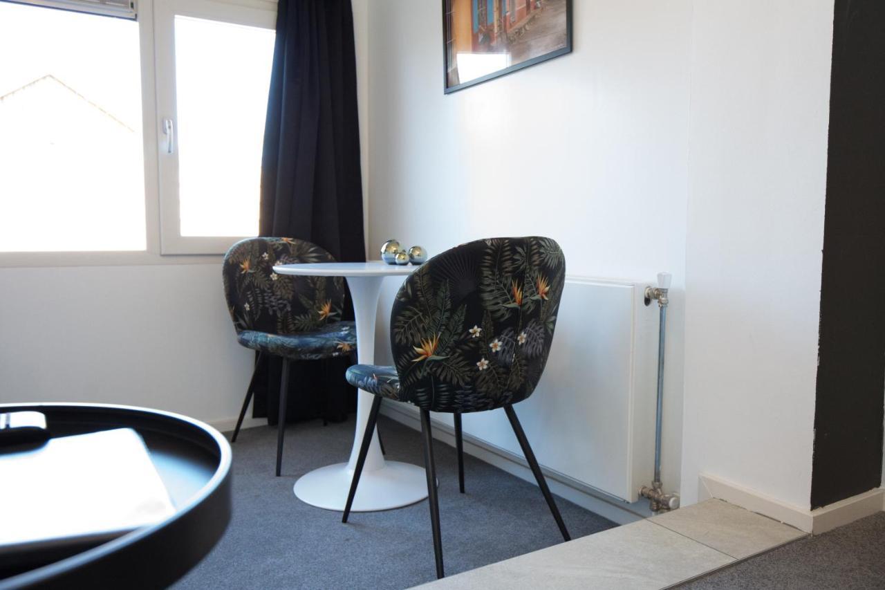Bed And Breakfast Groningen - Peizerweg ภายนอก รูปภาพ