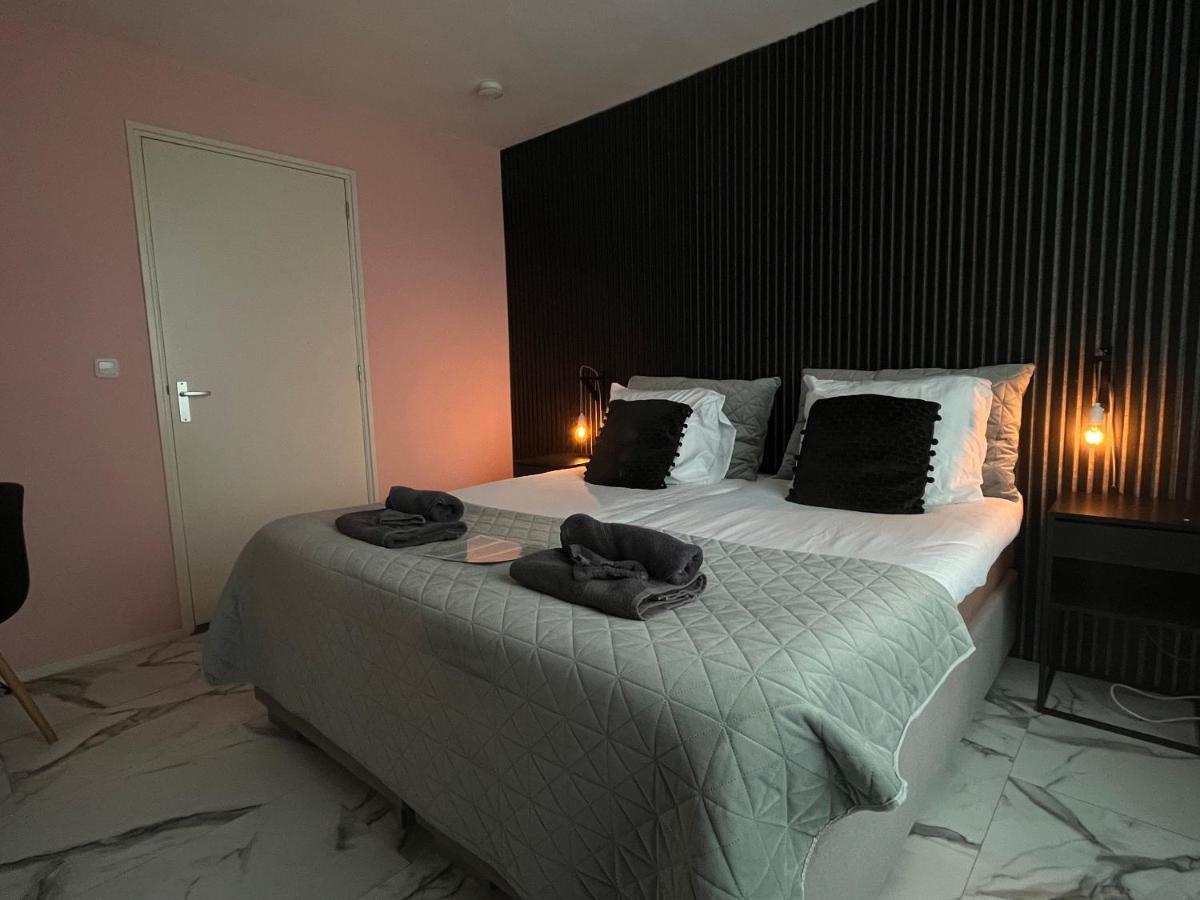 Bed And Breakfast Groningen - Peizerweg ภายนอก รูปภาพ